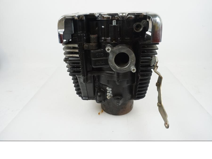 Baksidan på Cylinder från en Kawasaki VN 1600 Mean Streak -2004 motorcykel.