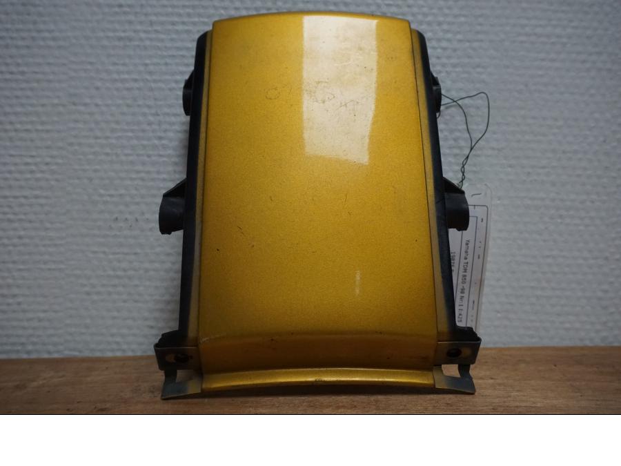 Framsidan på Bakvinge från en Yamaha TDM 850 -1998 motorcykel.