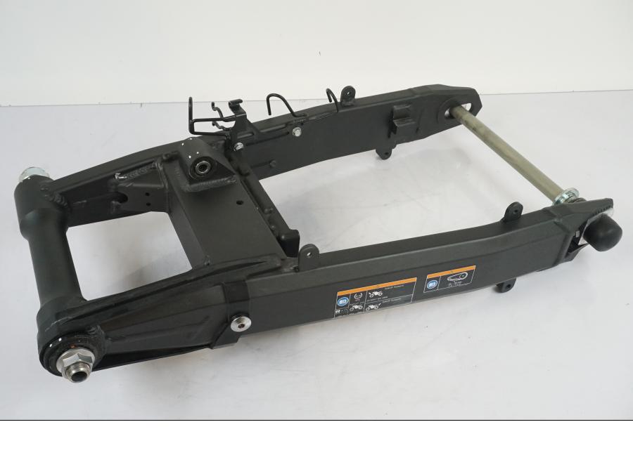 Framsidan på Sving från en Kawasaki Z 900 -2021 motorcykel.