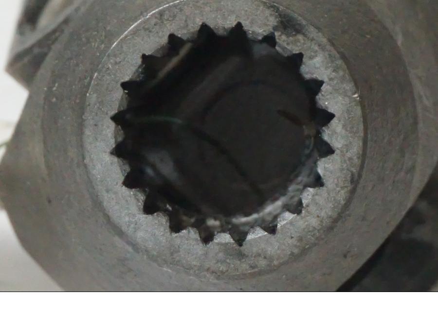 Höger sida på Kardanaxel från en BMW R 1200 C -2002 motorcykel.