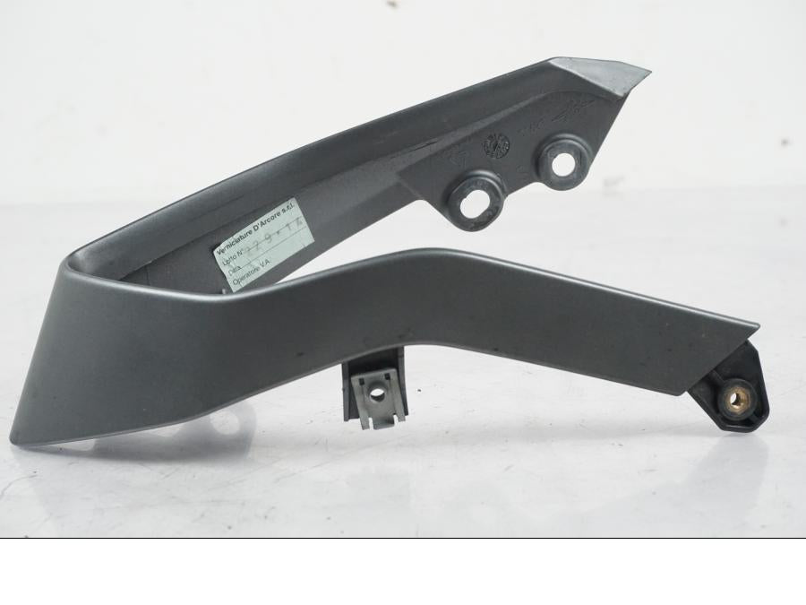 Baksidan på Bakvinge från en MV Agusta Dragster -2014 motorcykel.