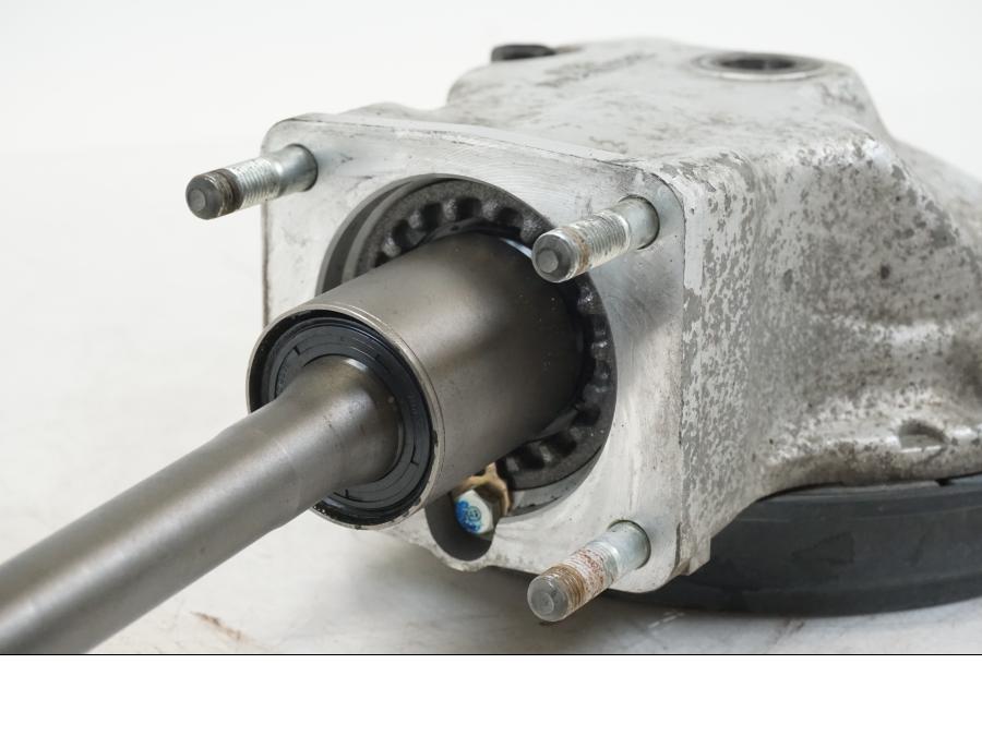 Snett nerifrån på Slutväxel från en Honda ST 1300 -2002 motorcykel.