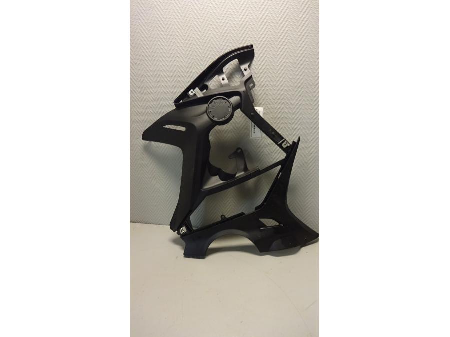 Framsidan på Sidkåpa från en BMW F 800 GT -2015 motorcykel.