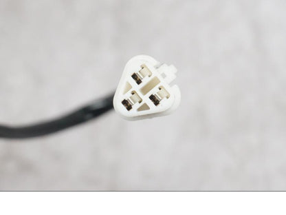 Snett uppifrån på Antenn till tändningslås från en Ducati Multistrada V4 -2024 motorcykel.