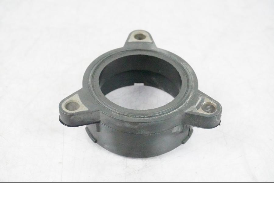 Höger sida på Insug från en BMW R 1200 GS -2010 motorcykel.