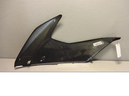 Höger sida på Sidopanel från en BMW F 800 GT -2015 motorcykel.