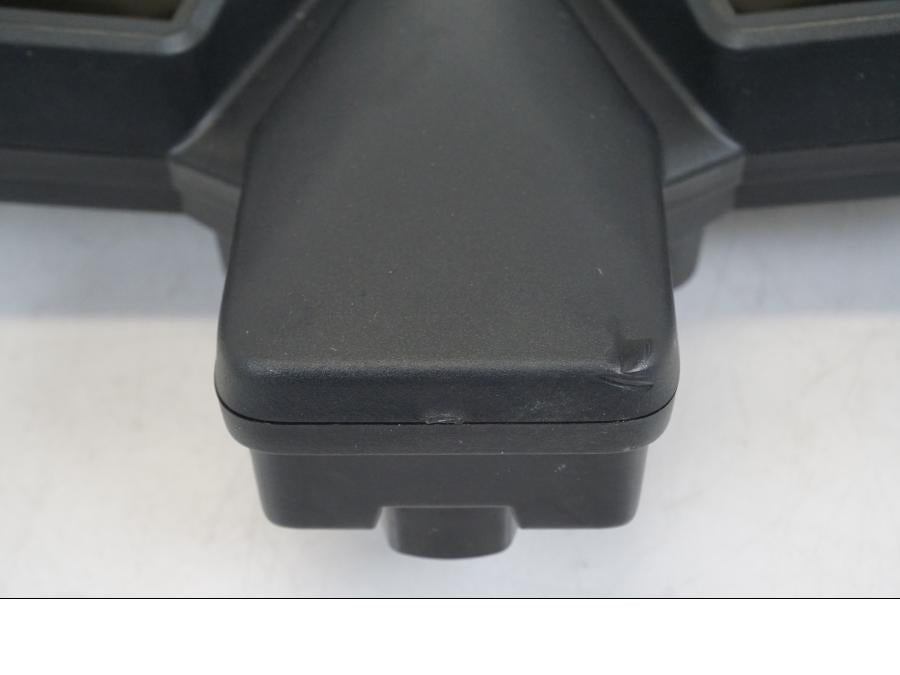 Höger sida på Instrumentpanel från en Yamaha MT-09 Tracer -2021 motorcykel.