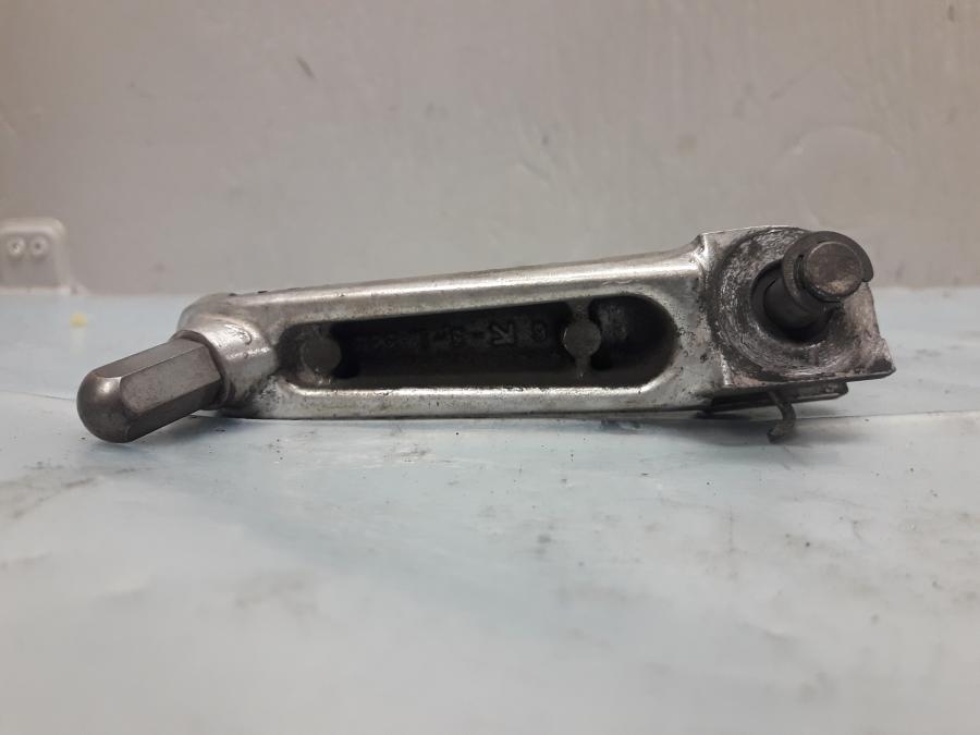 Höger sida på Fotpinne från en Suzuki SV 1000 -2004 motorcykel.