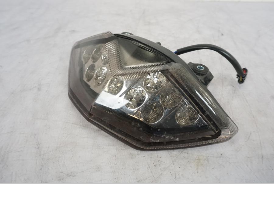 Framsidan på Baklampa från en Kawasaki Versys 650 -2014 motorcykel.