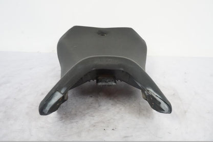 Snett uppifrån på Sadel från en Yamaha YZF-R 125 -2008 motorcykel.