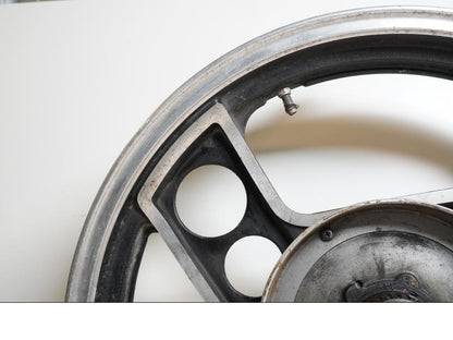 Extrabild6 på Fälg från en Yamaha XJ 900 -1983 motorcykel.