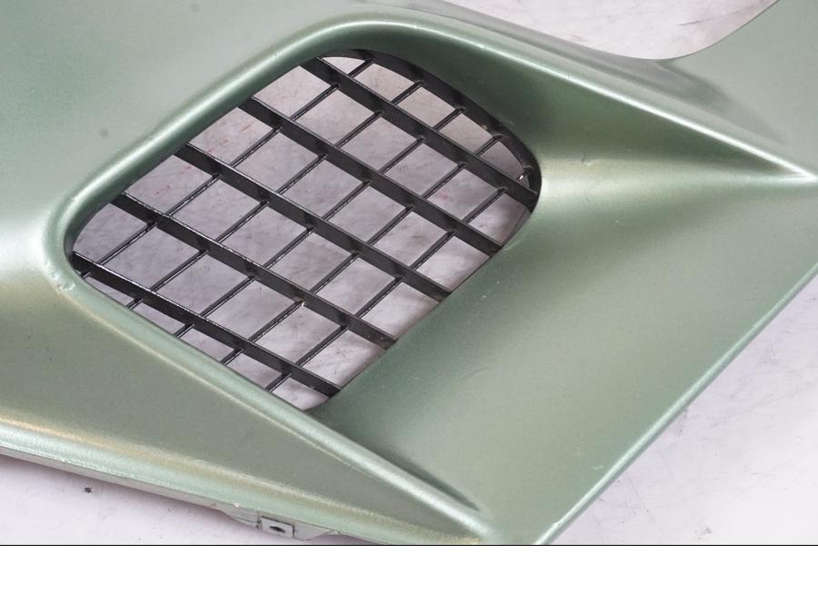 Baksidan på Sidkåpa från en BMW K 1100 LT -1999 motorcykel.