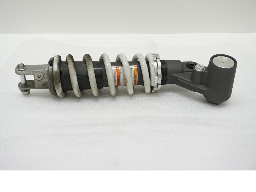 Framsidan på Stötdämpare från en Suzuki GSX 1300 BK -2008 motorcykel.