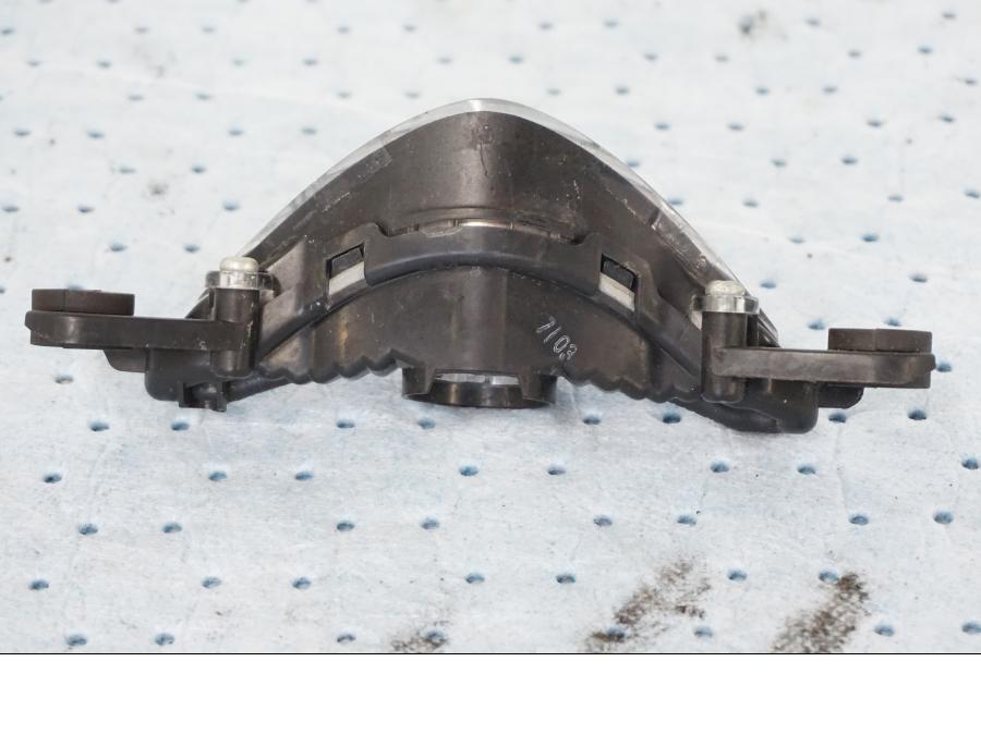 Vänster sida på Parkeringsljus från en Suzuki GSX-R 1000 -2008 motorcykel.