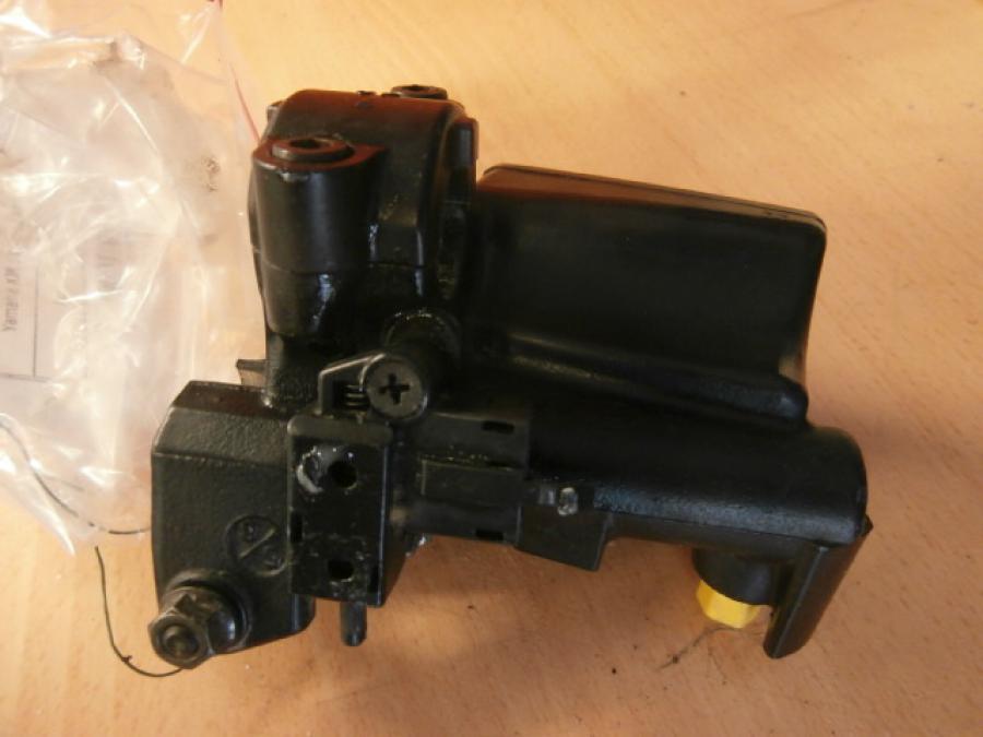 Baksidan på Kopplingshuvudcylinder från en Yamaha XJR 1300 -2002 motorcykel.