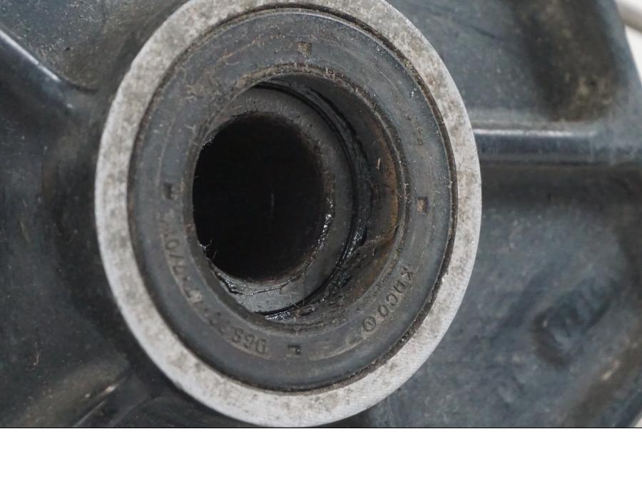 Höger sida på Fälg från en BMW F 800 GS -2008 motorcykel.