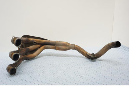 Baksidan på Grenrör från en Triumph Tiger -2001 motorcykel.