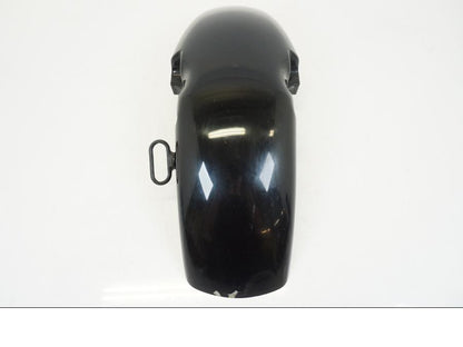 Snett uppifrån på Framskärm från en Honda CB 750 -2002 motorcykel.