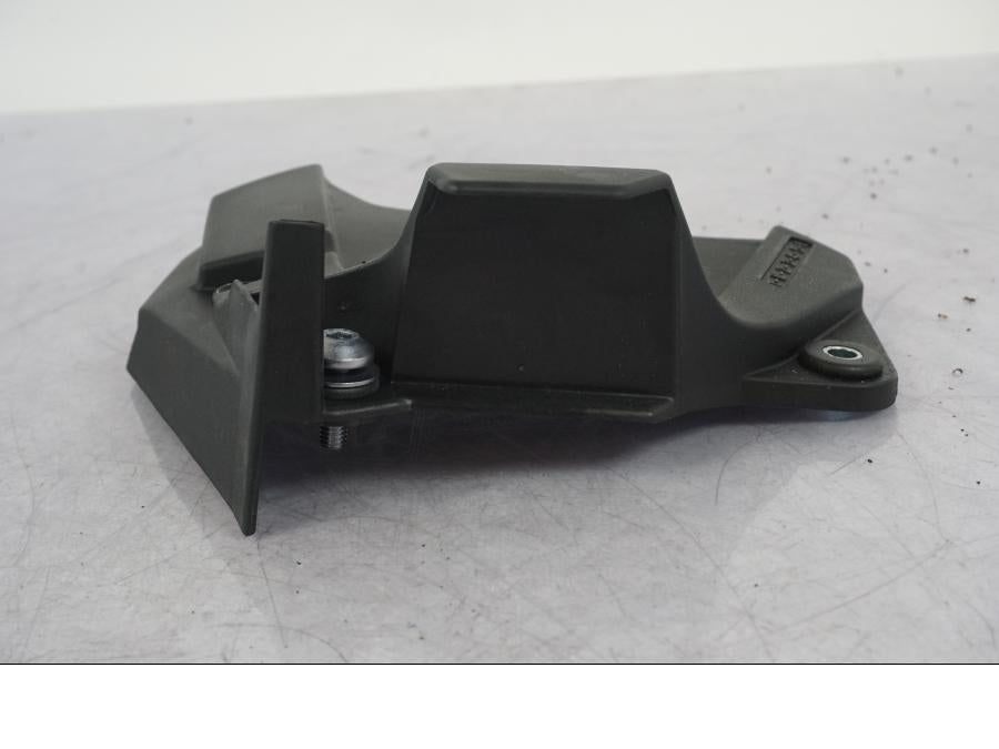 Vänster sida på Drevkåpa från en Yamaha MT-09 SP -2018 motorcykel.