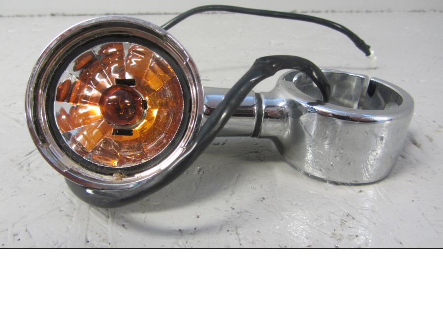 Höger sida på Blinkers från en Triumph Thunderbird 1600 -2011 motorcykel.