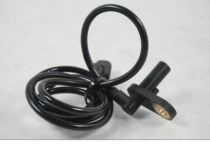 Höger sida på ABS givare från en Kawasaki ER-6N ABS -2010 motorcykel.