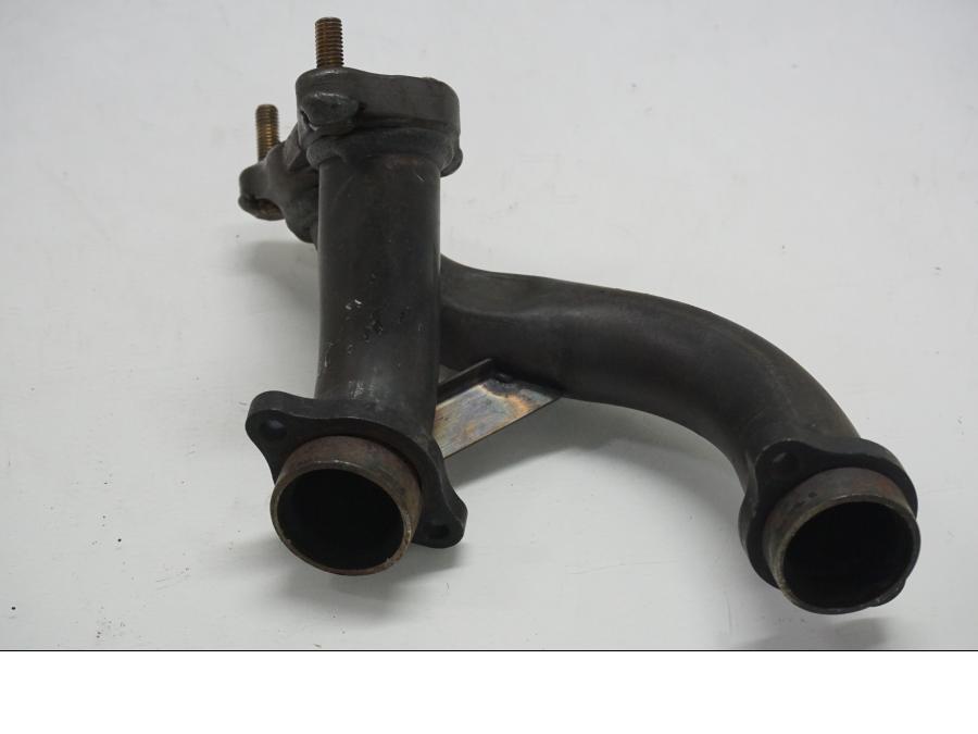 Vänster sida på Grenrör från en Honda VFR 750 -1996 motorcykel.