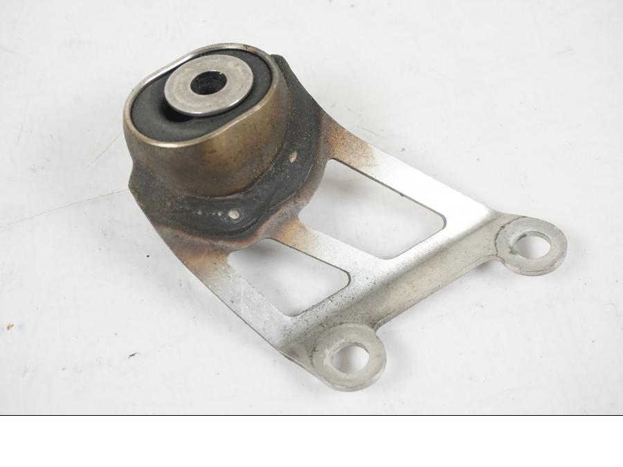 Framsidan på Avgasanslutning från en KTM 1290 Super Duke R EVO -2023 motorcykel.