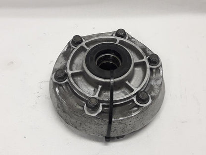 Framsidan på Drevfäste från en Suzuki GSX-R 600 -1998 motorcykel.