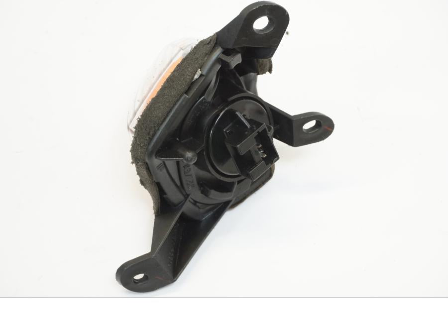 Snett uppifrån på Blinkers från en Yamaha FJR 1300 -2003 motorcykel.