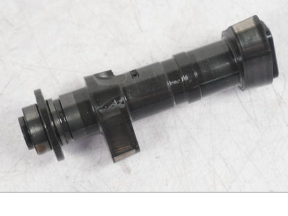 Snett nerifrån på Kamaxel från en BMW R NineT -2017 motorcykel.