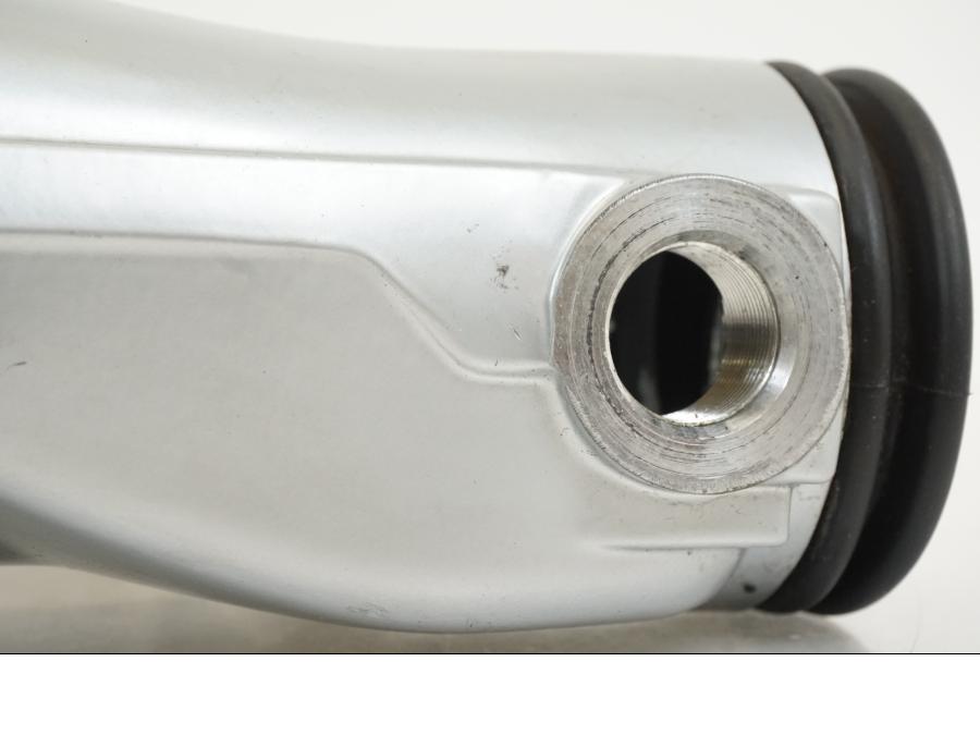 Höger sida på Sving från en BMW K 1200 LT -2004 motorcykel.