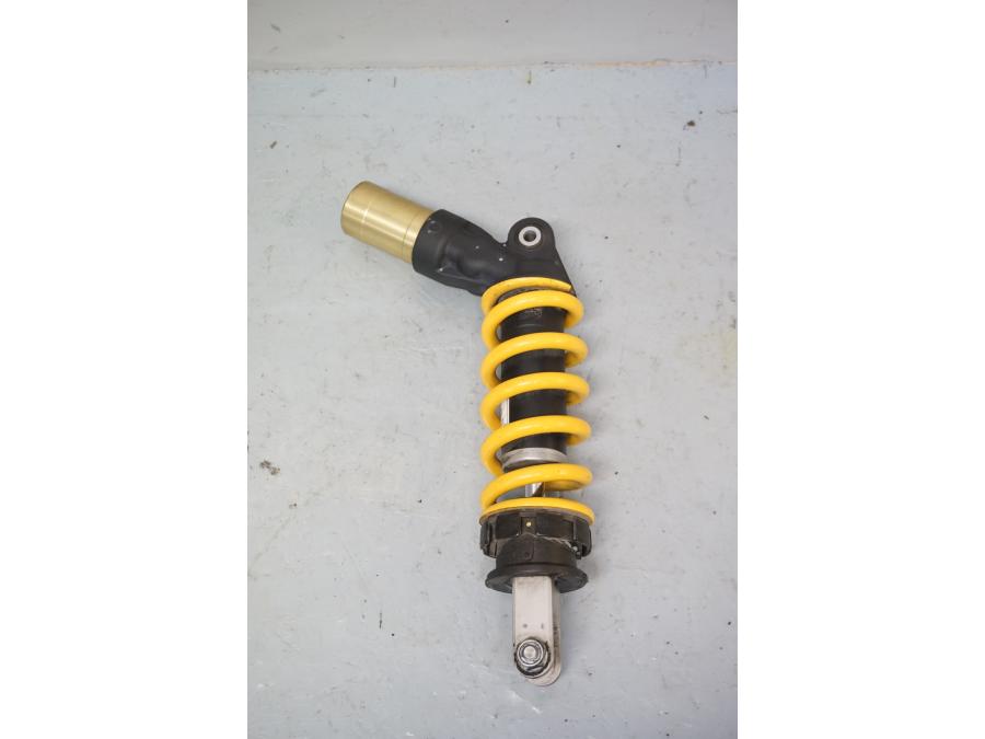 Baksidan på Stötdämpare från en Honda CBR 1000 RR -2004 motorcykel.