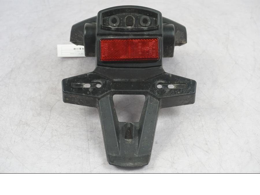 Baksidan på Skylthållare från en Yamaha MT-09 -2016 motorcykel.