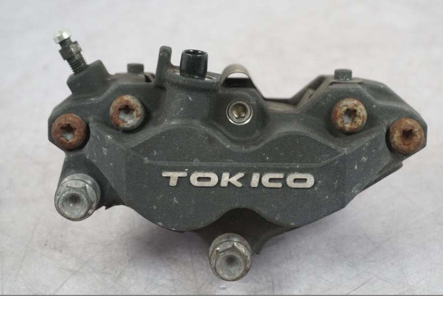 Framsidan på Bromsok från en Suzuki GSF 1250 -2010 motorcykel.