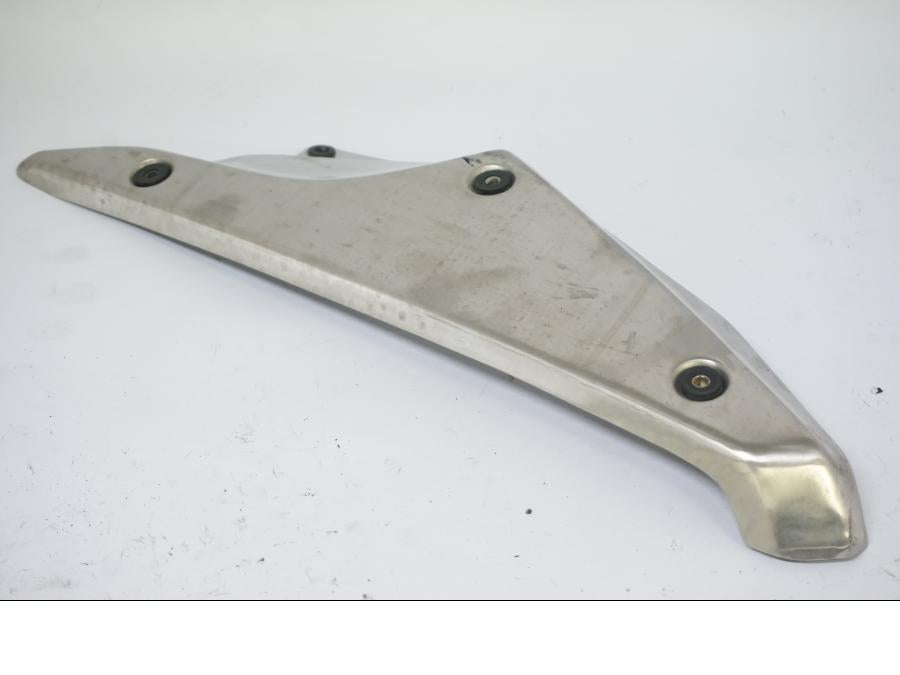 Höger sida på Värmeskydd från en Honda CB 500 X -2015 motorcykel.