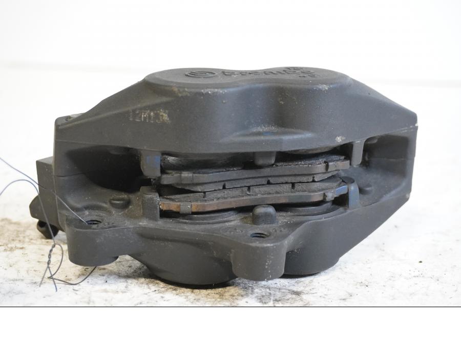 Höger sida på Bromsok från en BMW R 1200 RT -2013 motorcykel.