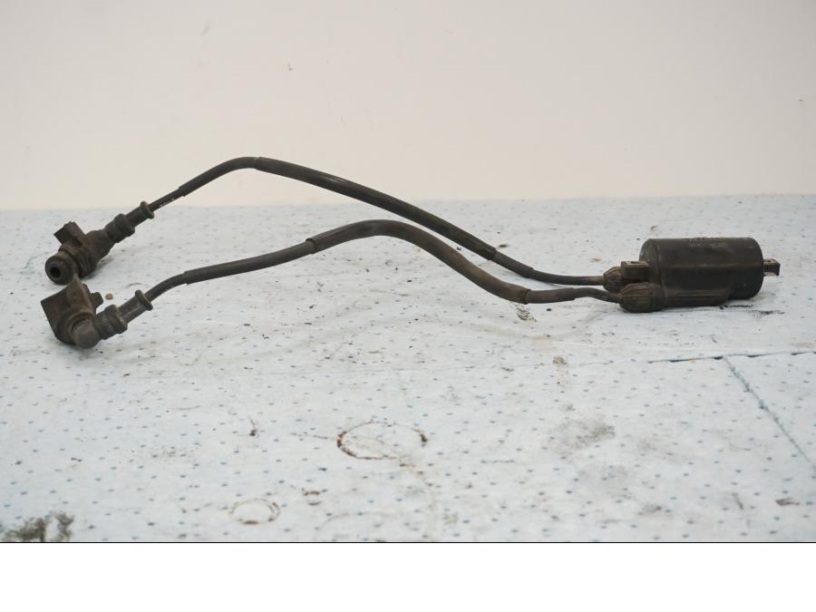 Framsidan på Tändspole från en Honda GL 1200 -1987 motorcykel.