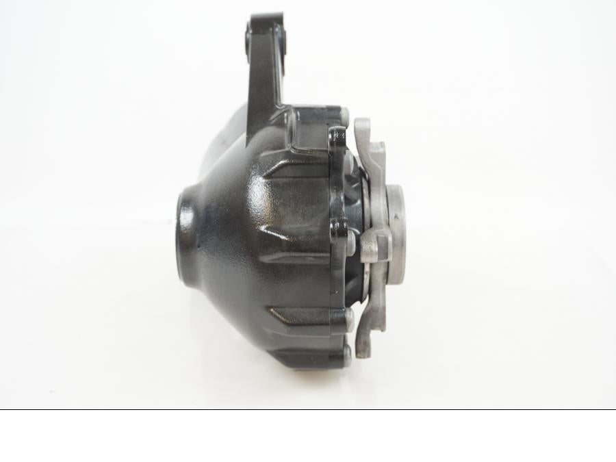 Snett nerifrån på Slutväxel från en BMW K 1600 -2018 motorcykel.