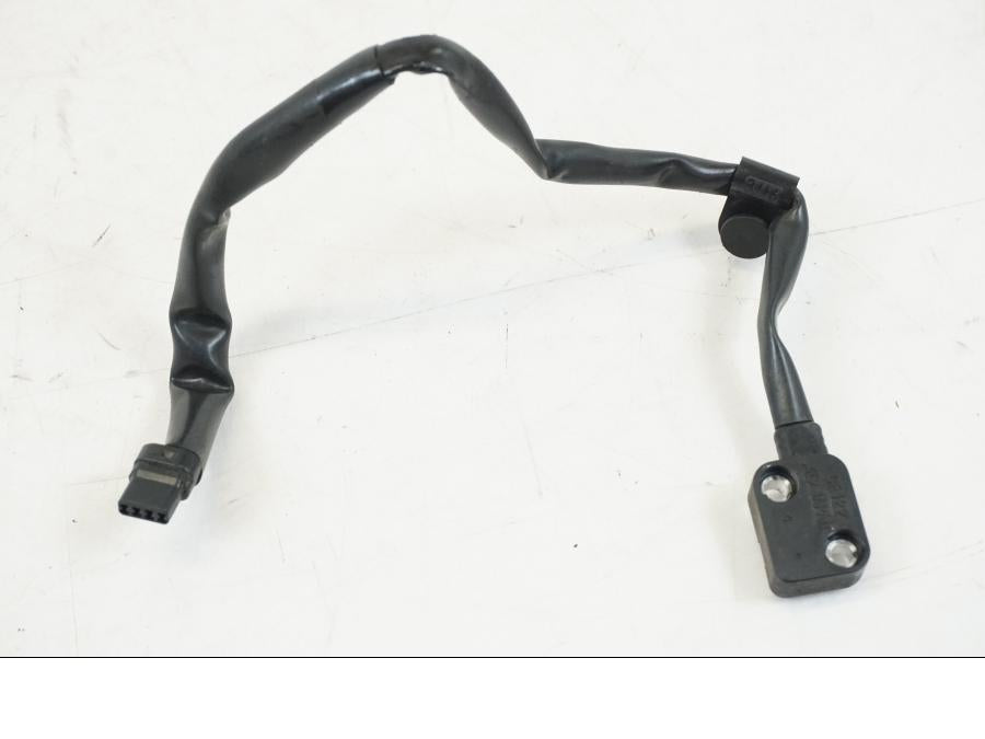 Framsidan på Sidostödsbrytare från en Triumph Speed Triple -2021 motorcykel.