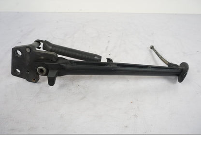 Vänster sida på Sidostöd från en KTM 1290 Super Duke -2019 motorcykel.