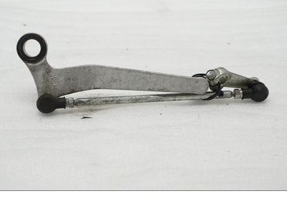 Baksidan på Växelpedal från en Suzuki GSX 1300 BK -2008 motorcykel.