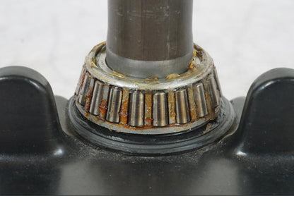 Vänster sida på Gaffelkrona från en Kawasaki KL 650A -1987 motorcykel.