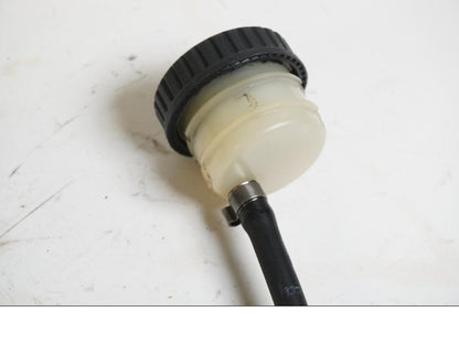 Höger sida på Bromshuvudcylinder från en BMW R 1150 RS -2002 motorcykel.