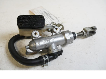 Framsidan på Bromshuvudcylinder från en Suzuki GSX-R 1000 -2007 motorcykel.