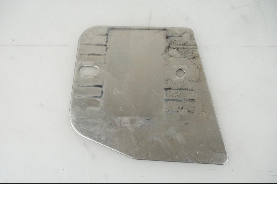 Baksidan på Likriktare från en Honda CBR 1000 -2005 motorcykel.