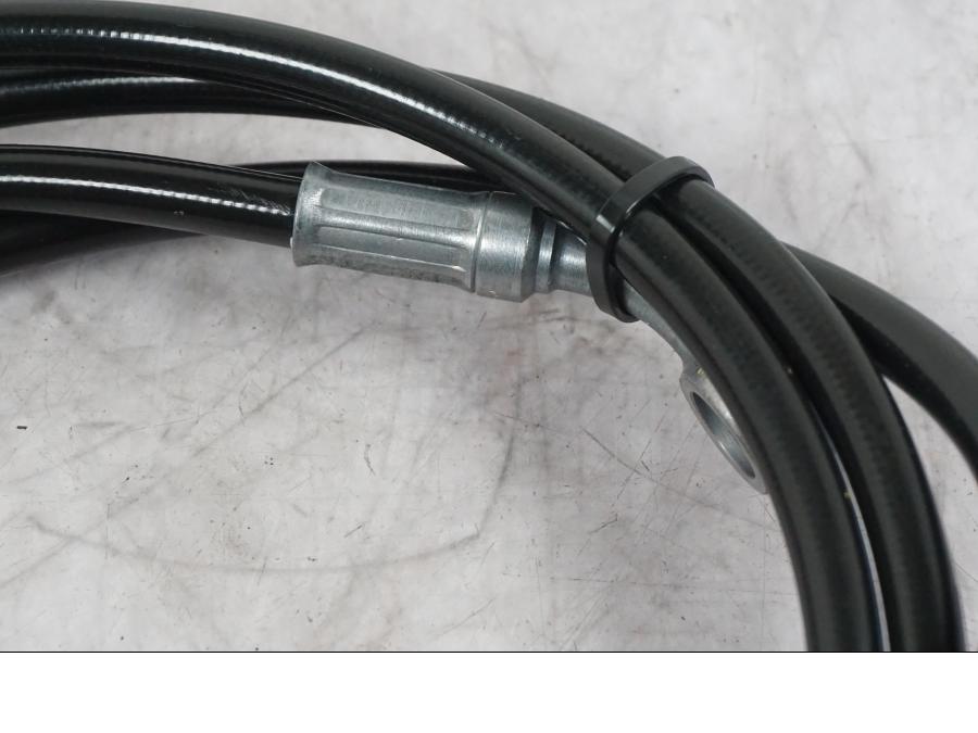 Höger sida på Bromsledning från en Ducati Multistrada V4 -2024 motorcykel.