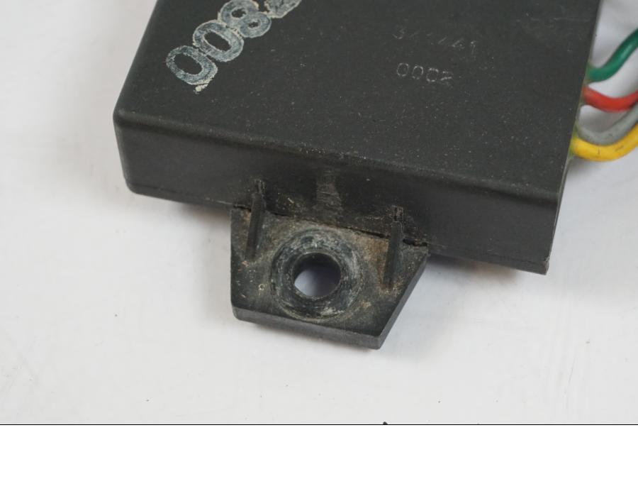 Vänster sida på Styrdon från en Aprilia RS 125 -2000 motorcykel.