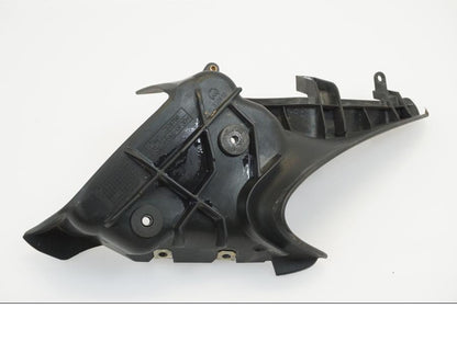 Vänster sida på Luftintag från en BMW R 1150 R -2002 motorcykel.