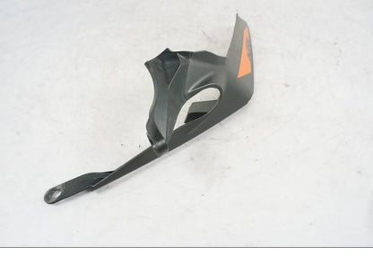 Baksidan på Bakvinge från en KTM 125 Duke -2022 motorcykel.