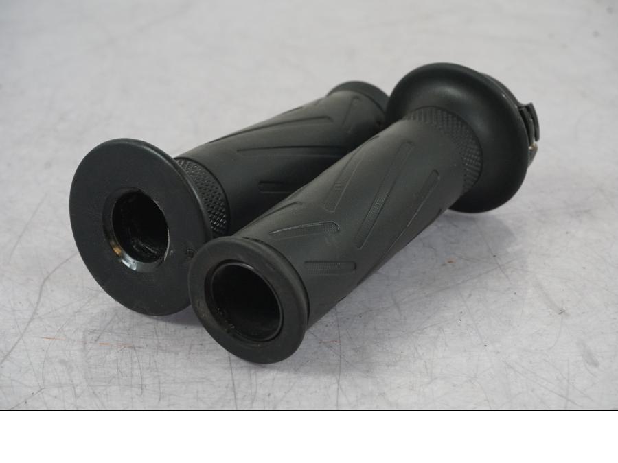 Höger sida på Handtag från en Yamaha MT-09 SP -2018 motorcykel.